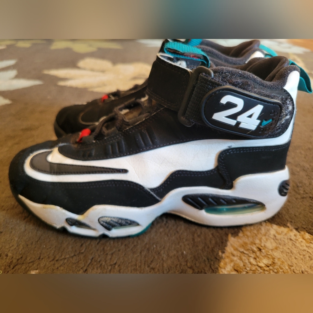 Nike Black and White Kids Sneakers